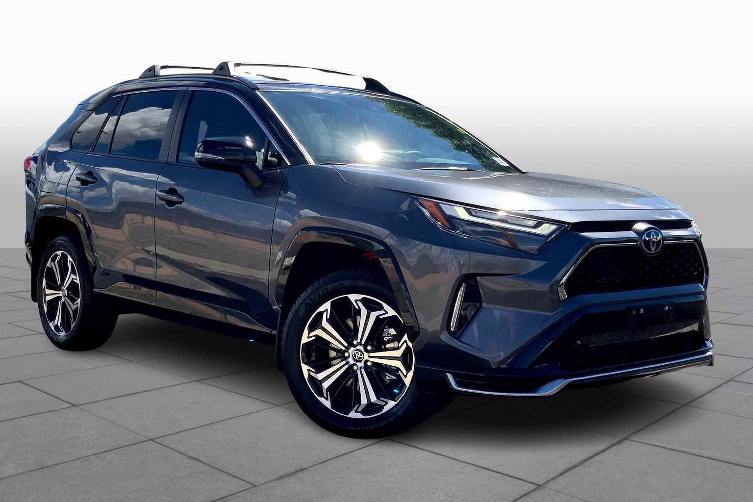 Certified 2025 Toyota RAV4 XSE image 2