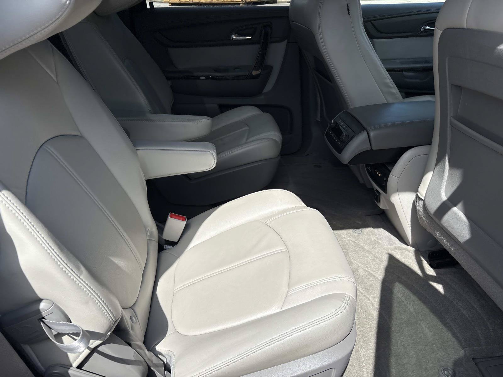 Used 2014 GMC Acadia SLT AWD/4WD image 34