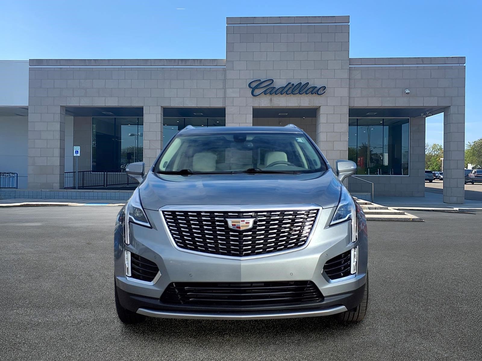 Used 2024 Cadillac XT5 Premium Luxury w/ LPO, Floor Liner Package AWD/4WD image 2