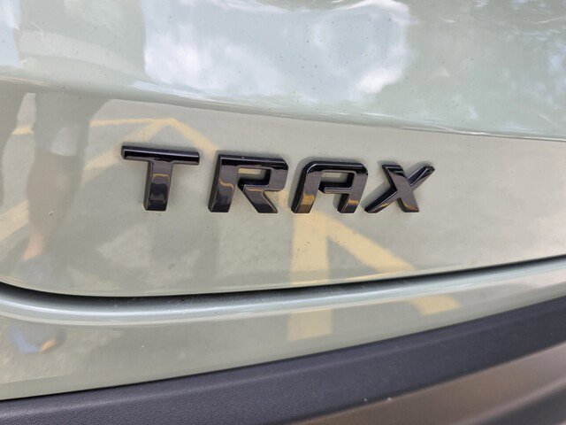 Used 2024 Chevrolet Trax RS w/ Driver Confidence Package FWD image 30