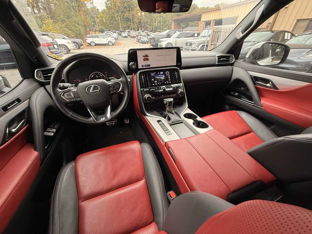 Used 2023 Lexus LX 600 F Sport image 11