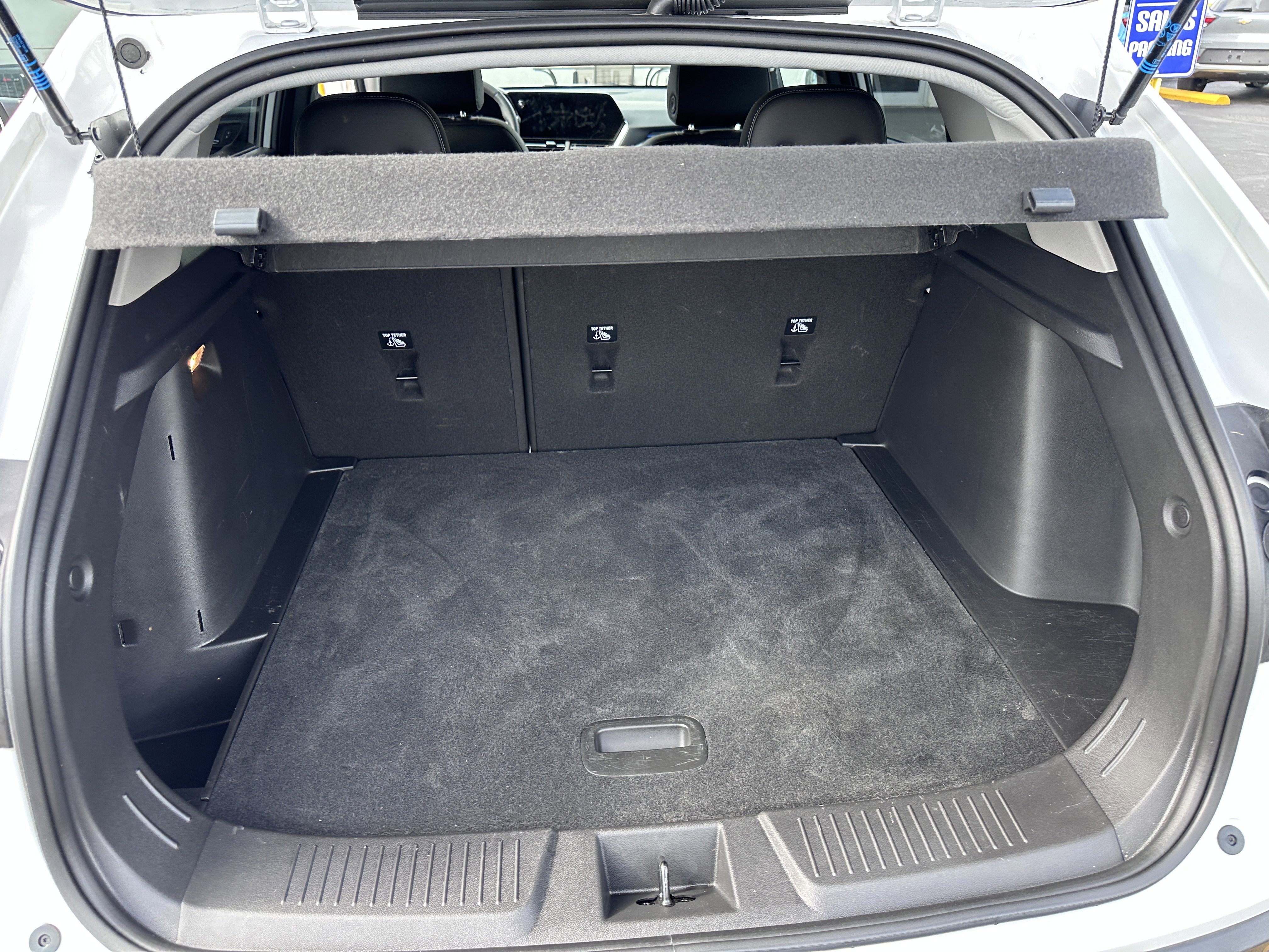 Used 2025 Chevrolet Trax LT w/ Driver Confidence Package image 12