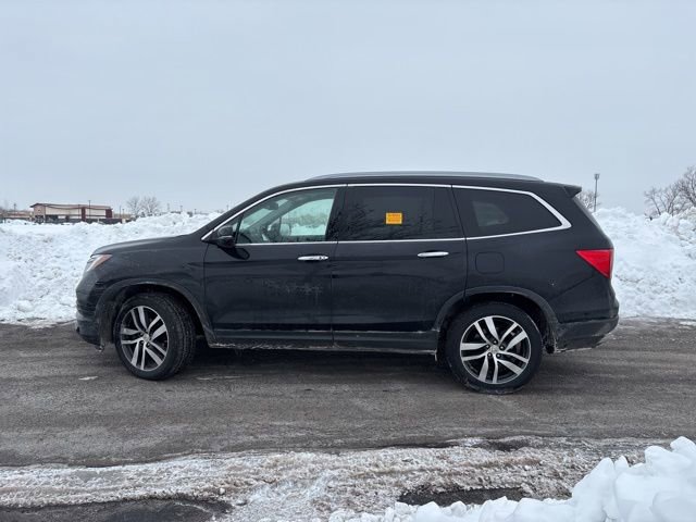 Used 2017 Honda Pilot Touring image 3
