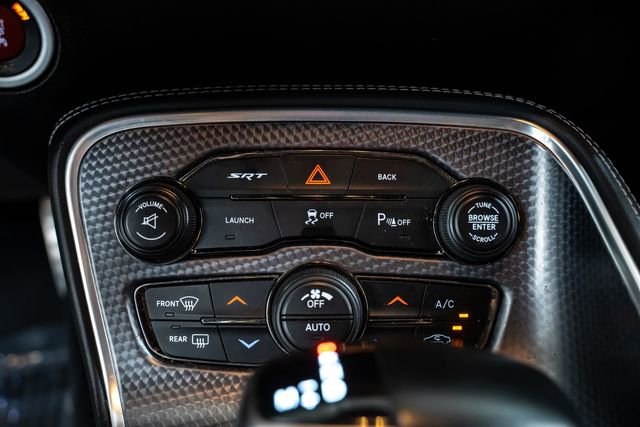 Used 2016 Dodge Challenger SRT Hellcat RWD image 26