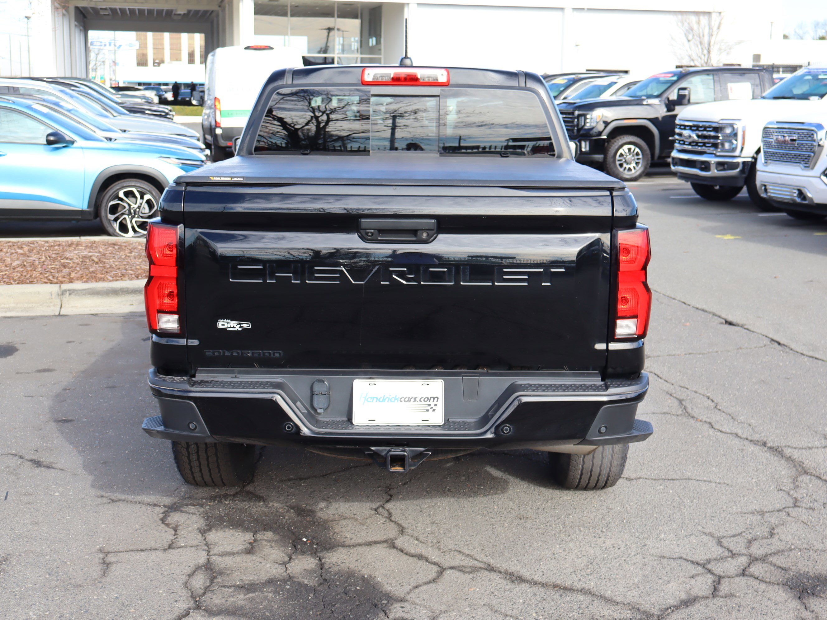 Certified 2025 Chevrolet Colorado Z71 w/ Midnight Edition image 9