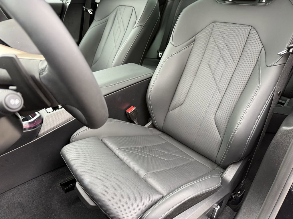 Used 2025 BMW X3 xDrive30i w/ Premium Package image 35