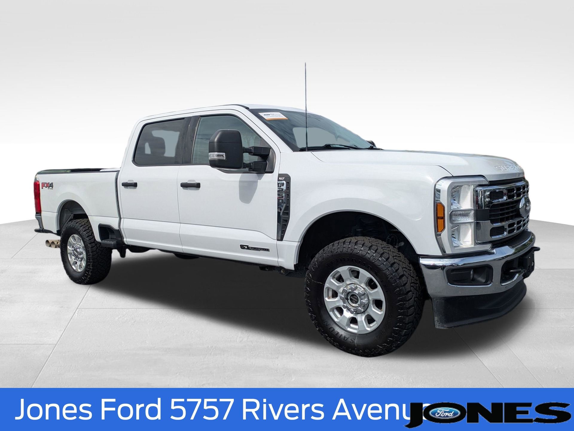 Certified 2024 Ford F250 XLT w/ FX4 Off-Road Package AWD/4WD image 3