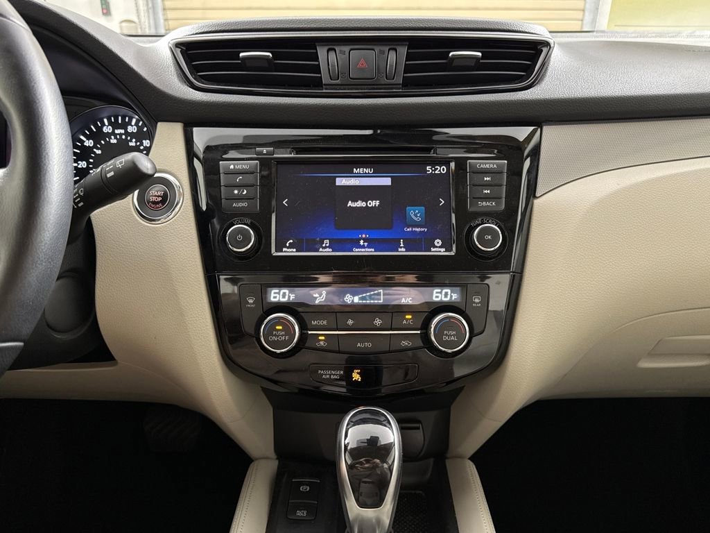 Used 2020 Nissan Rogue Sport SV w/ Technology Package image 16
