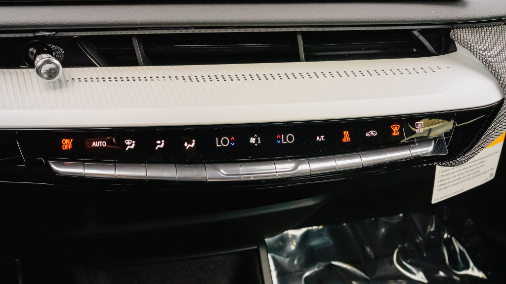 New 2027 Cadillac Optiq Luxury AWD/4WD image 15