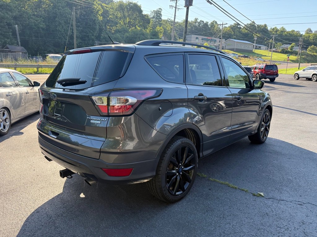 Used 2017 Ford Escape Titanium image 5