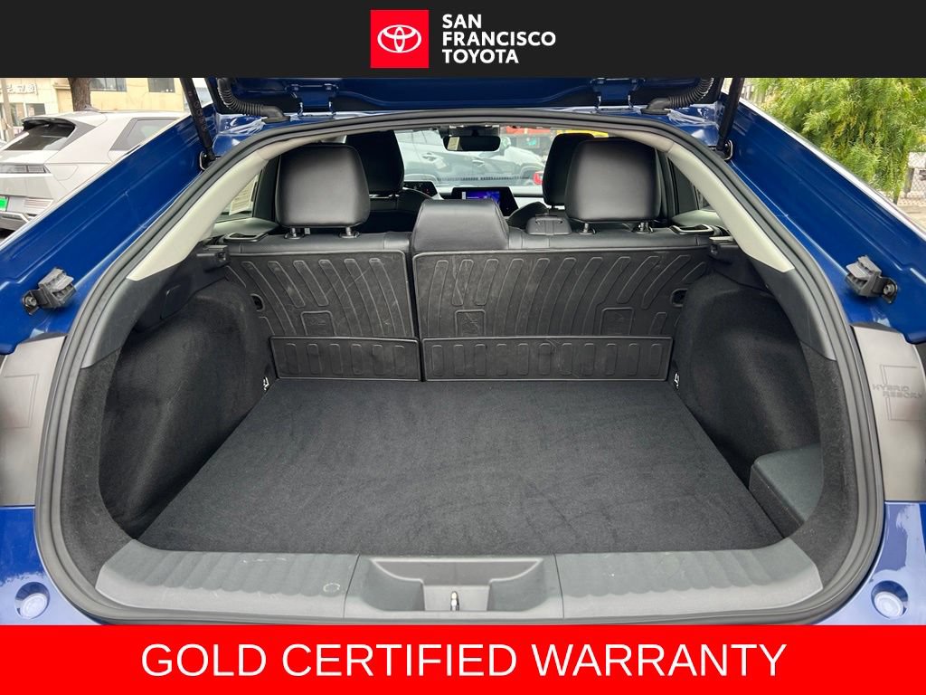 Certified 2025 Toyota Prius XLE FWD image 38