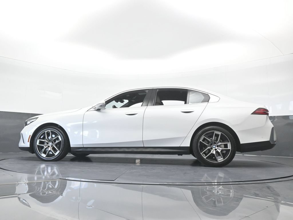 Used 2026 BMW 540i xDrive AWD/4WD image 62