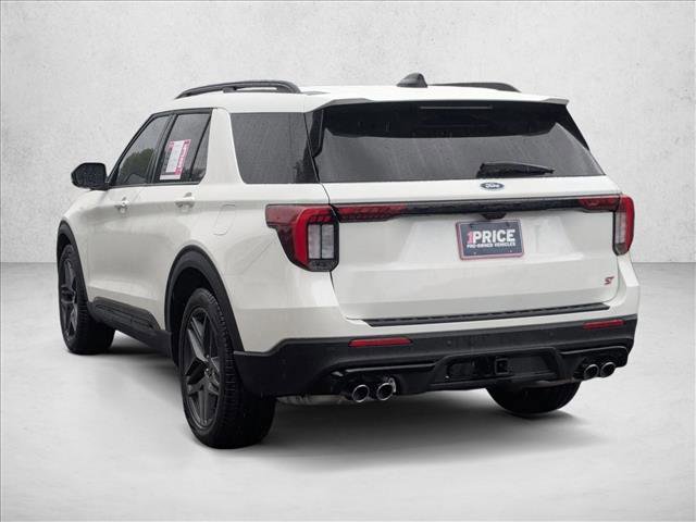Used 2025 Ford Explorer ST image 8