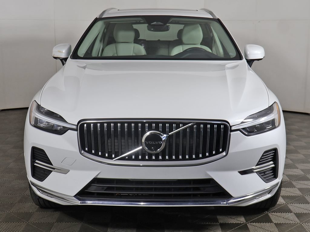 Used 2023 Volvo XC60 B5 Plus w/ Protection Package Premier AWD/4WD image 13