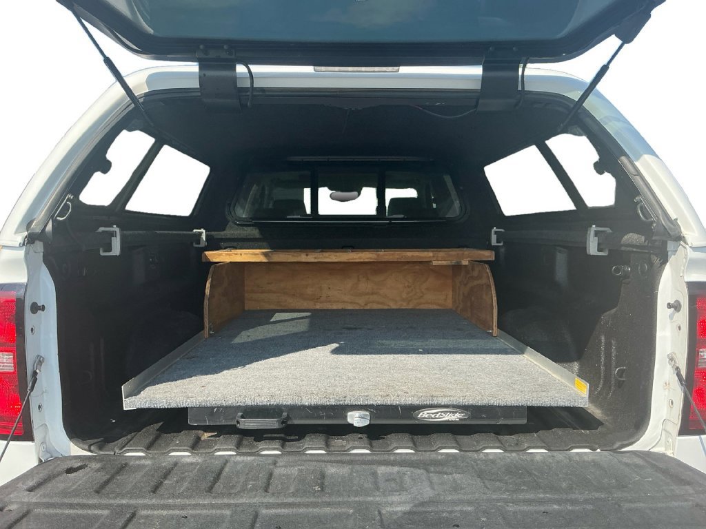 Used 2016 Chevrolet Silverado 2500 High Country w/ High Country Premium Package AWD/4WD image 24