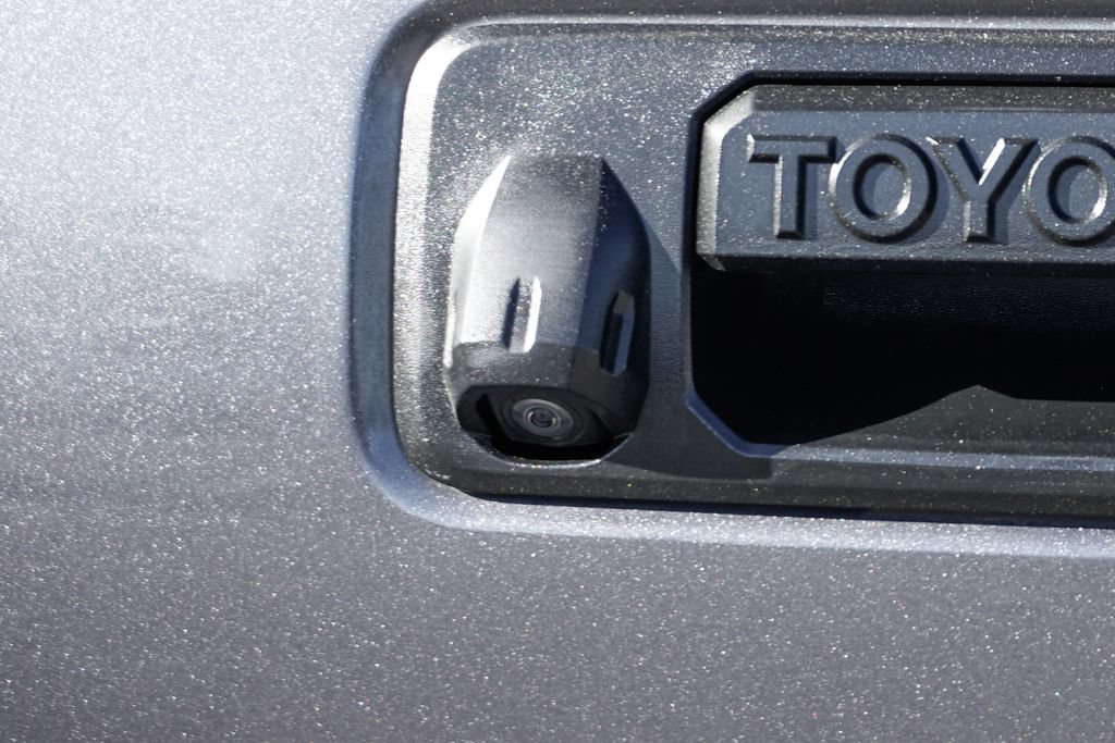 Used 2021 Toyota Tacoma TRD Pro AWD/4WD image 44