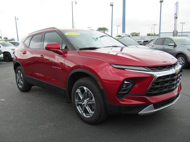 Certified 2024 Chevrolet Blazer LT w/ Convenience Package FWD image 3