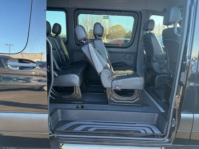 Used 2019 Mercedes-Benz Sprinter 2500 image 22