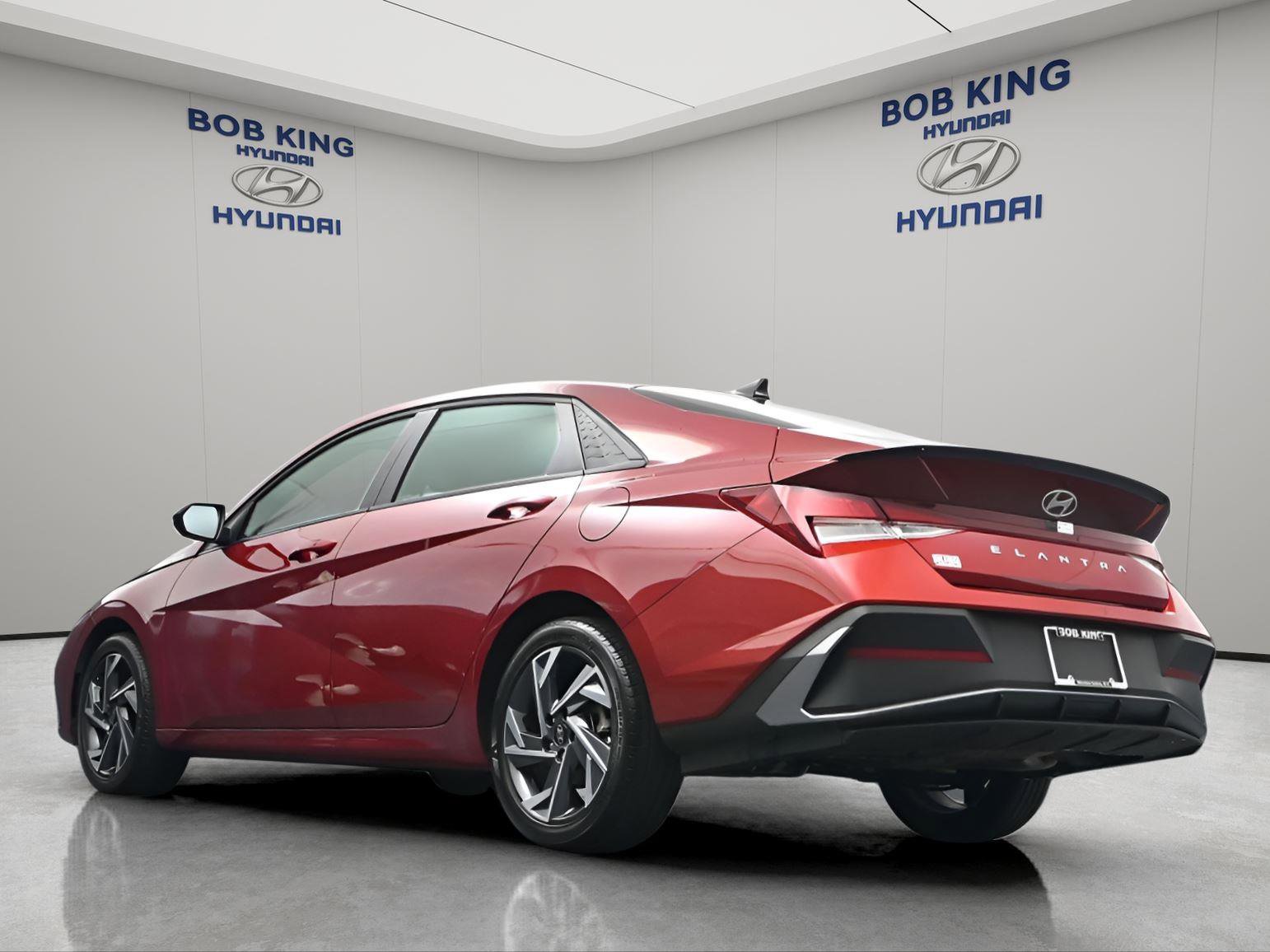 Certified 2025 Hyundai Elantra Sport image 14