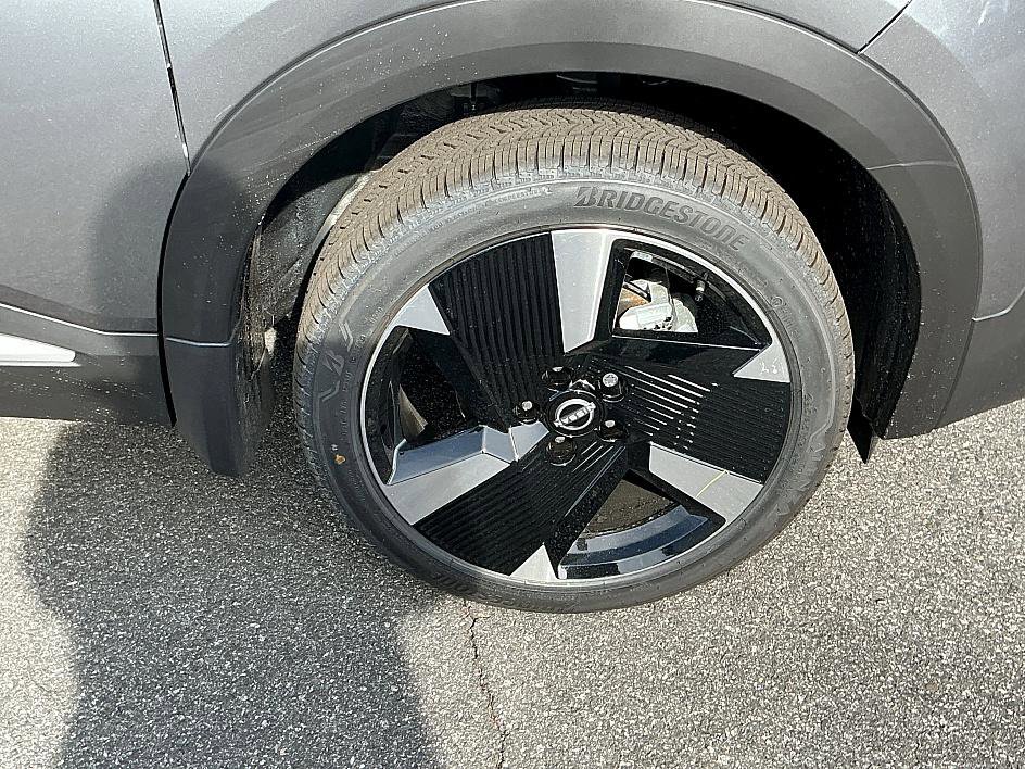 New 2026 Nissan Kicks SR image 10