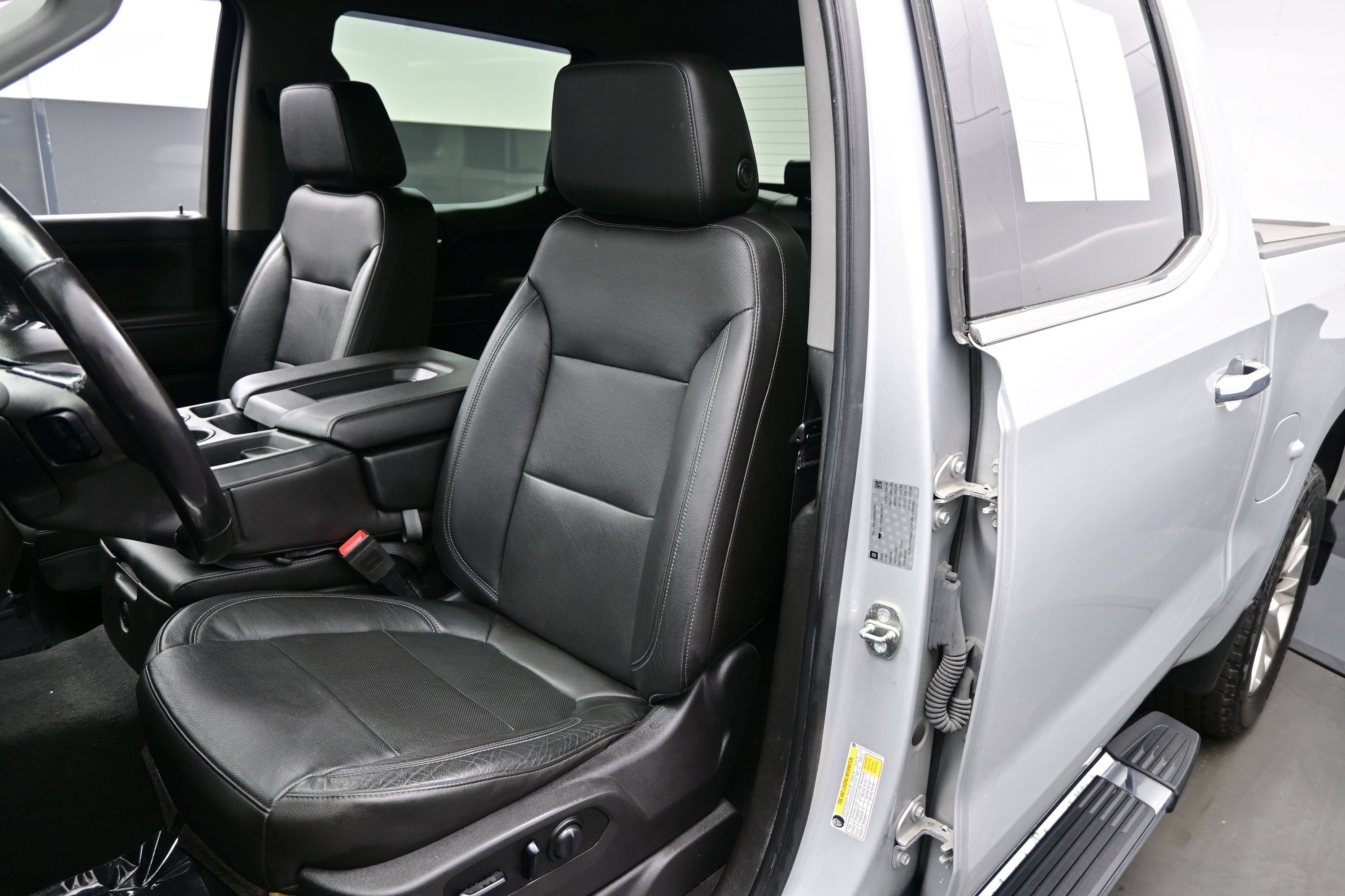 Used 2019 Chevrolet Silverado 1500 LTZ w/ Max Trailering Package AWD/4WD image 11