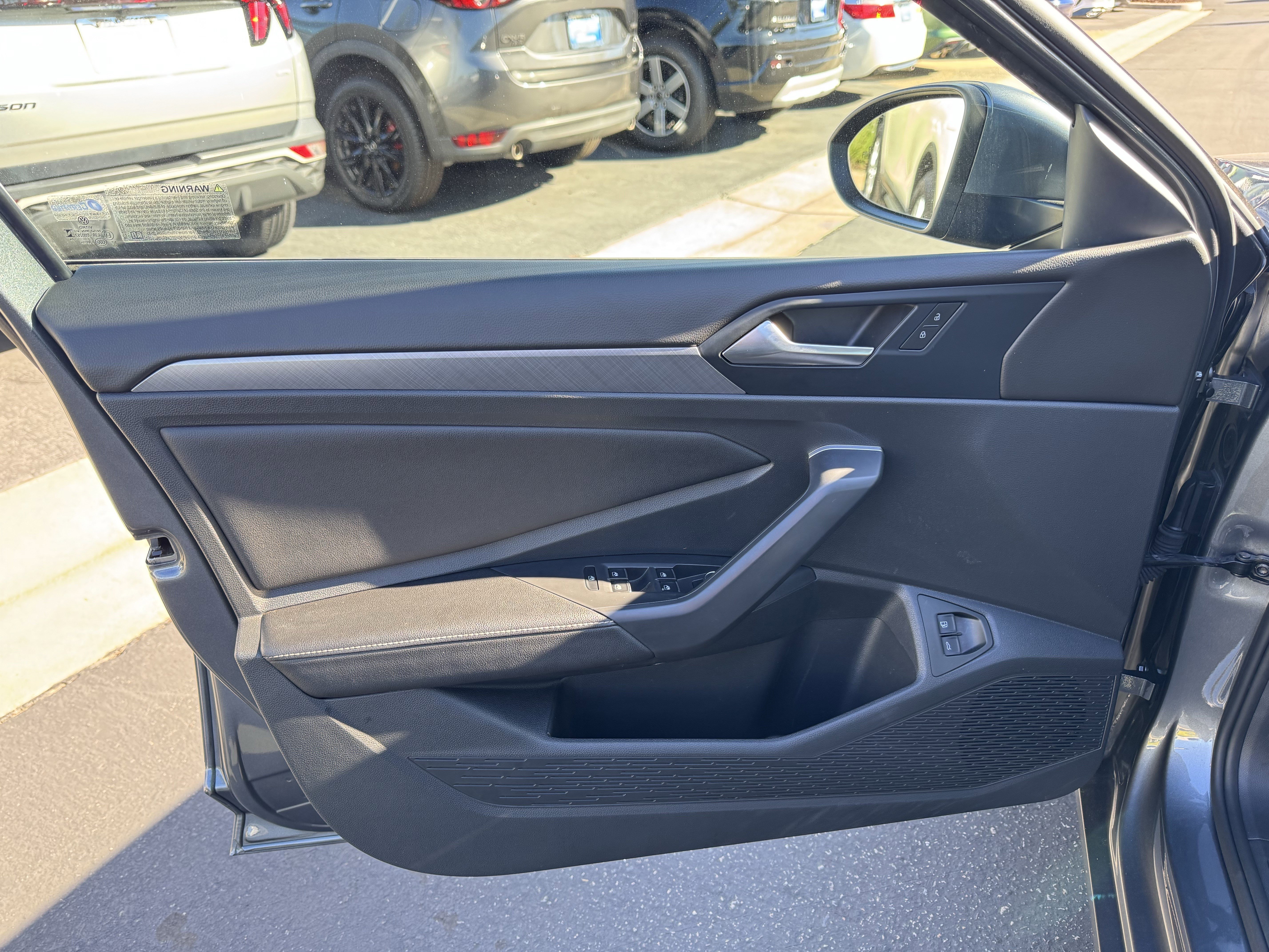 Certified 2024 Volkswagen Jetta SE image 14