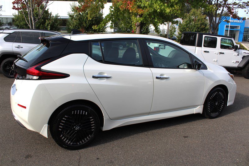 Used 2023 Nissan Leaf SV Plus w/ Protection Package FWD image 5