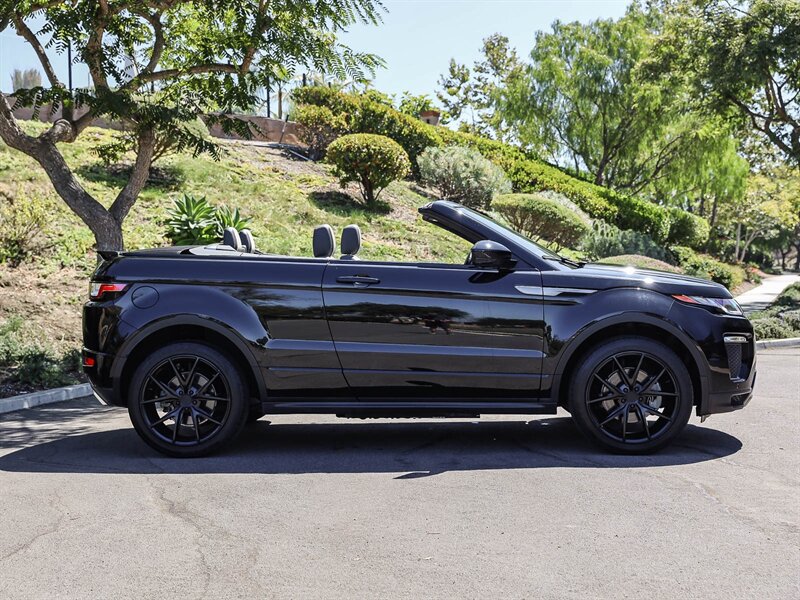 Used 2018 Land Rover Range Rover Evoque SE Dynamic AWD/4WD image 7