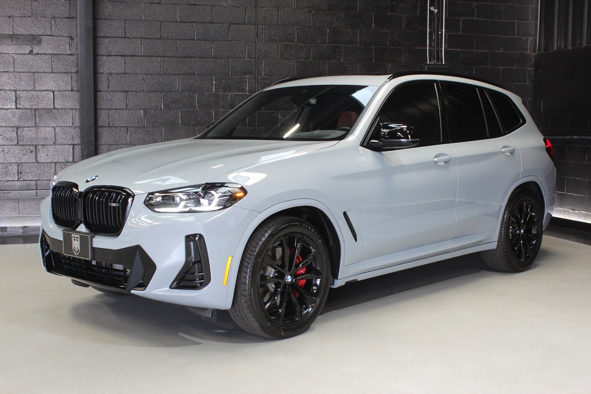 Used 2024 BMW X3 M40i w/ Premium Package image 4