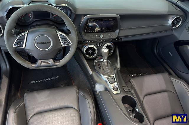 Used 2024 Chevrolet Camaro LT RWD image 15