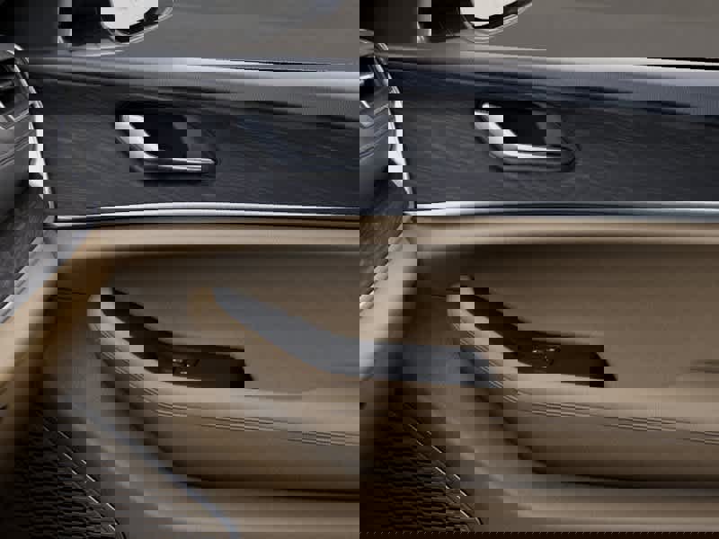 New 2025 Jeep Grand Cherokee L Limited w/ Luxury Tech Group II image 37