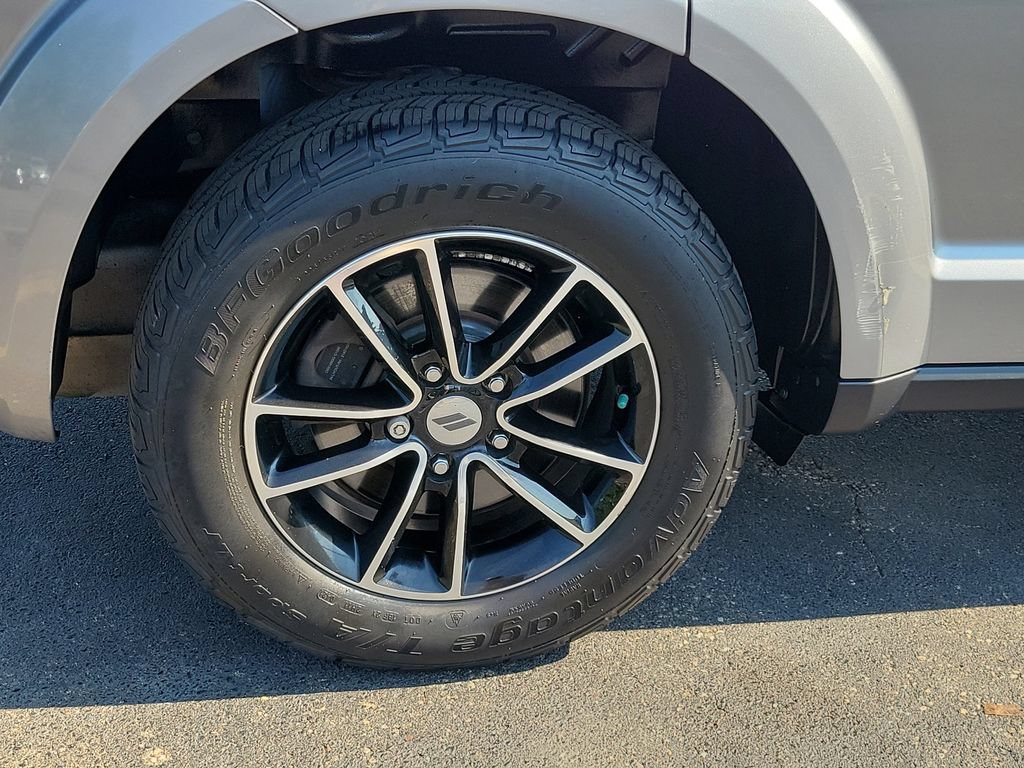 Used 2018 Dodge Journey SE w/ Connectivity Group FWD image 8