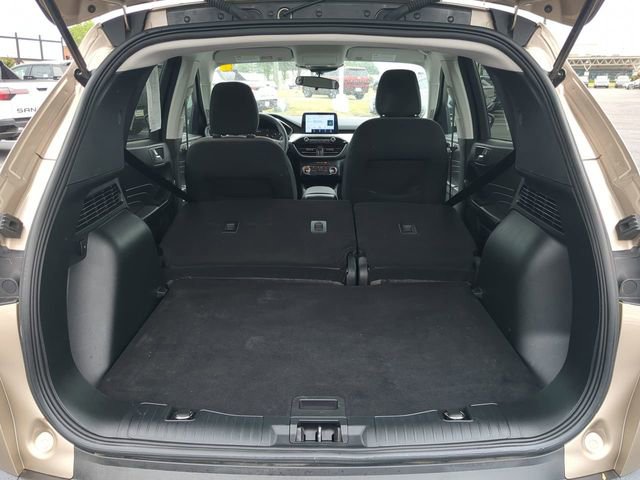 Used 2021 Ford Escape SE FWD image 12