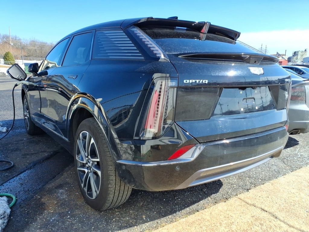 Used 2025 Cadillac Optiq Sport 1 image 7