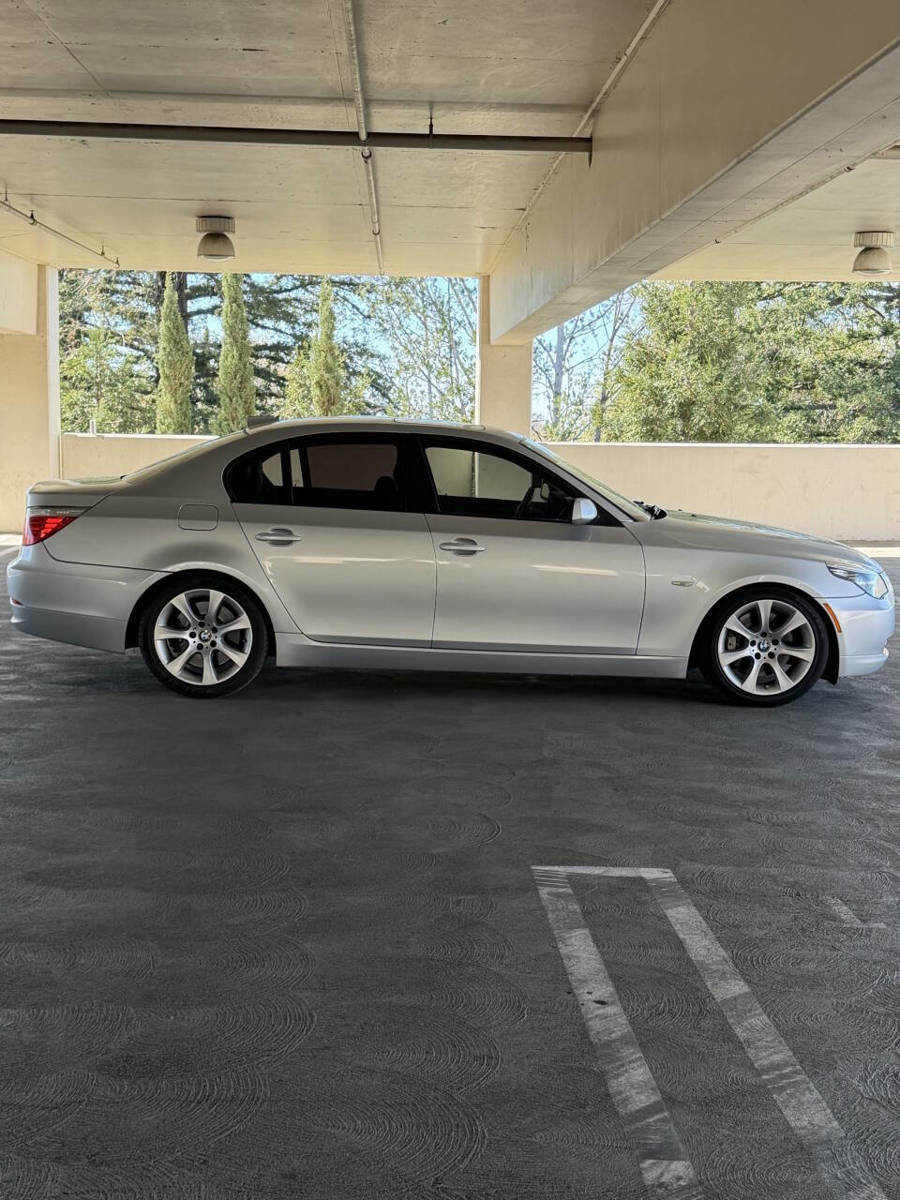 Used 2008 BMW 535i Sedan image 4