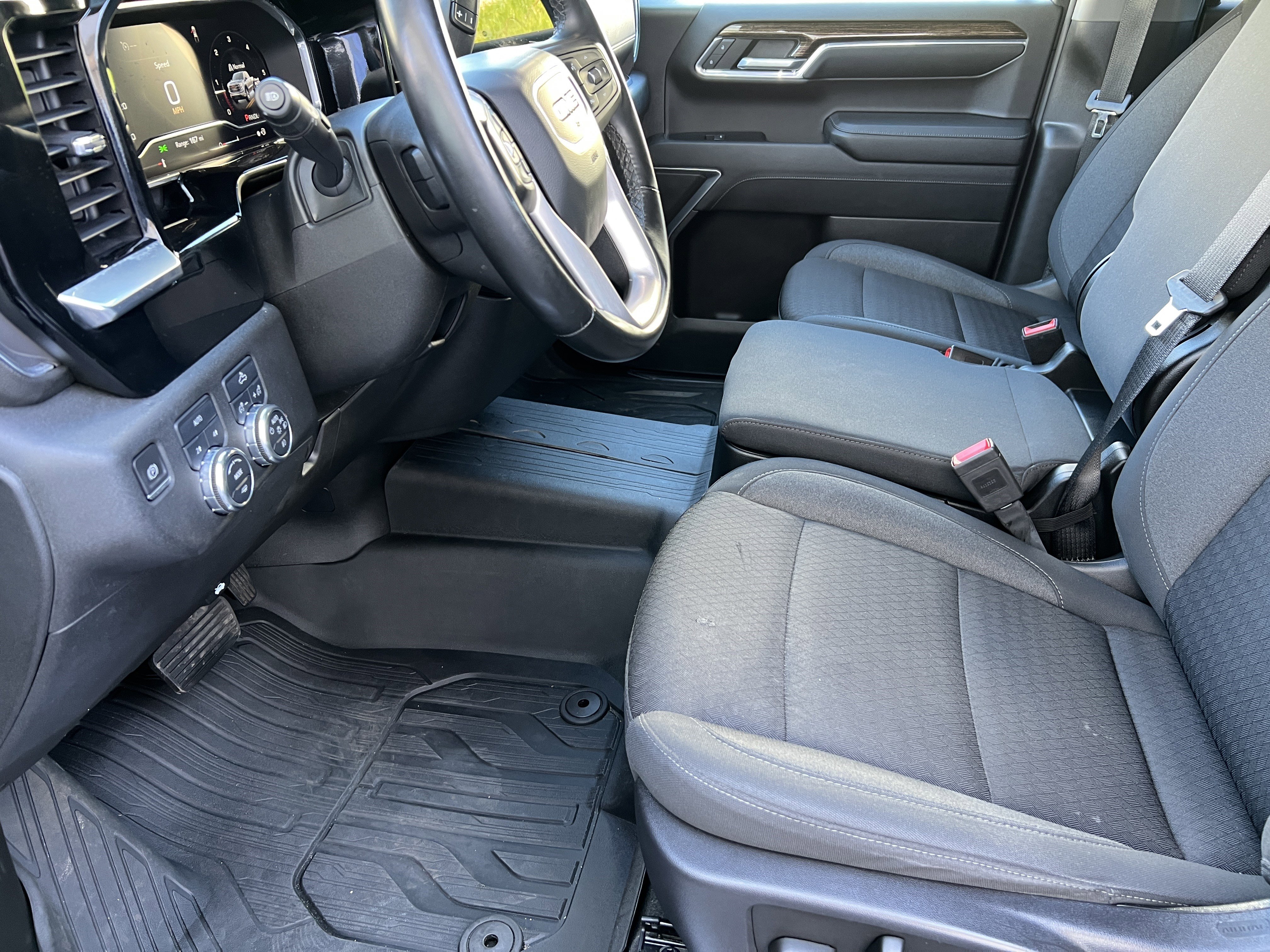 Used 2023 GMC Sierra 1500 Elevation w/ LPO, Elevation Black Package AWD/4WD image 15