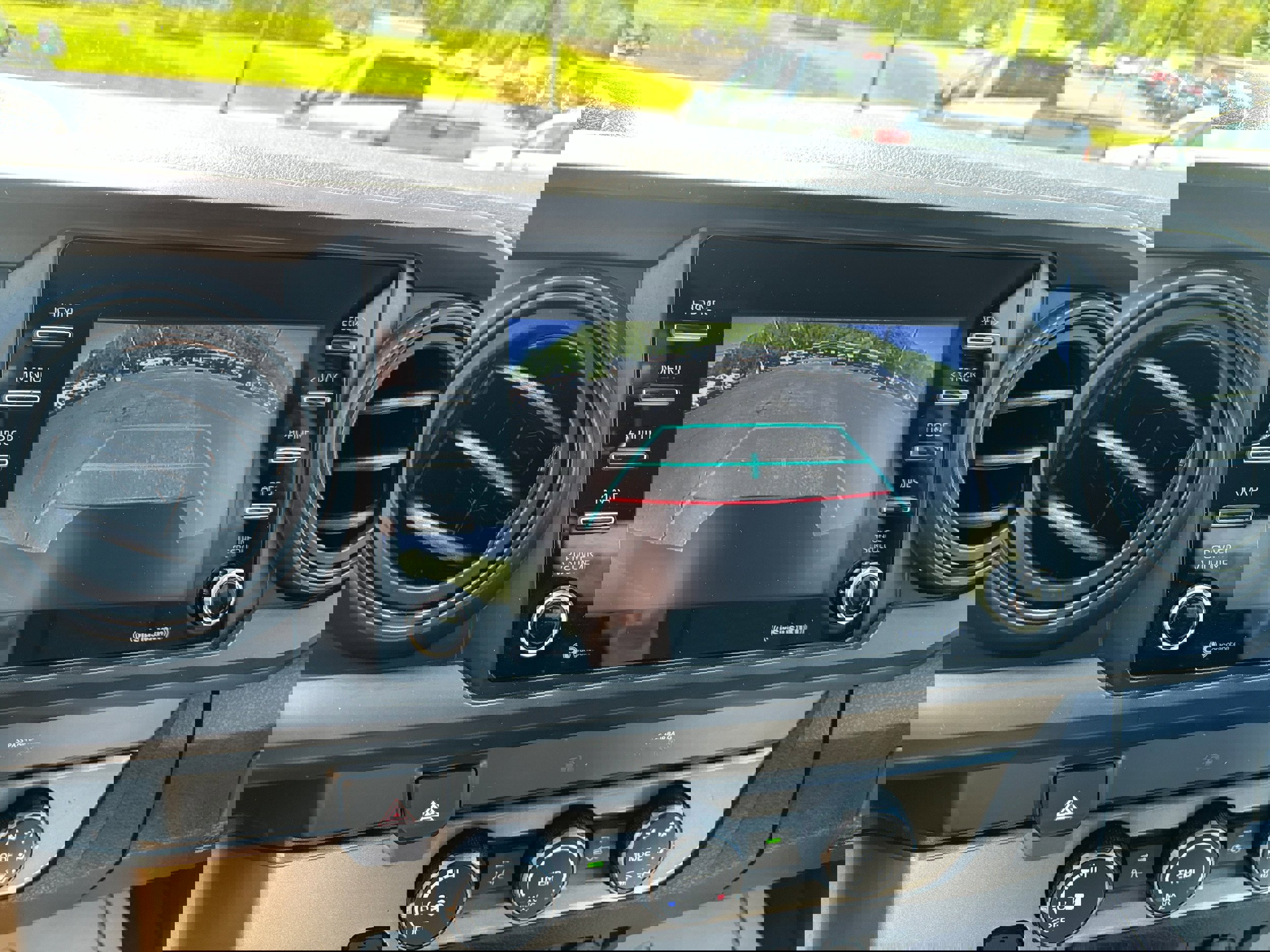 Used 2023 Toyota Tacoma SR image 14