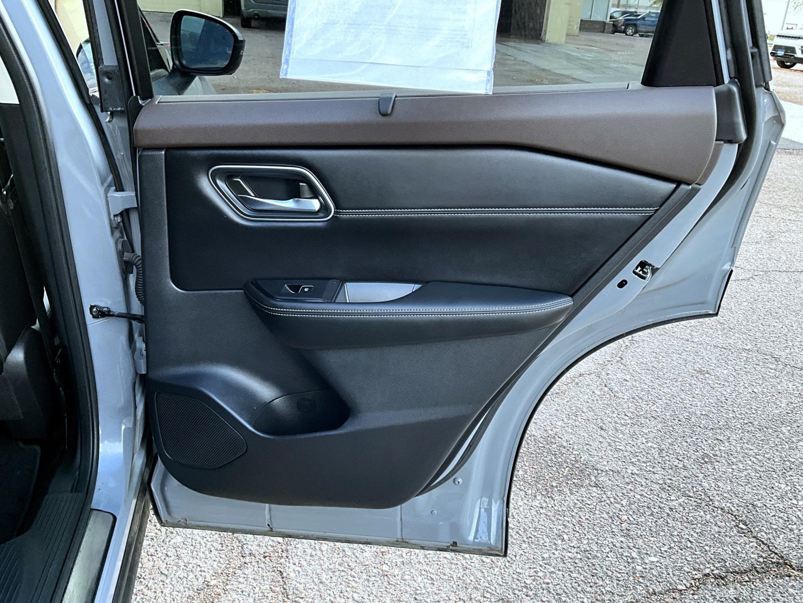 Used 2023 Nissan Rogue Platinum w/ Platinum Premium Package AWD/4WD image 19