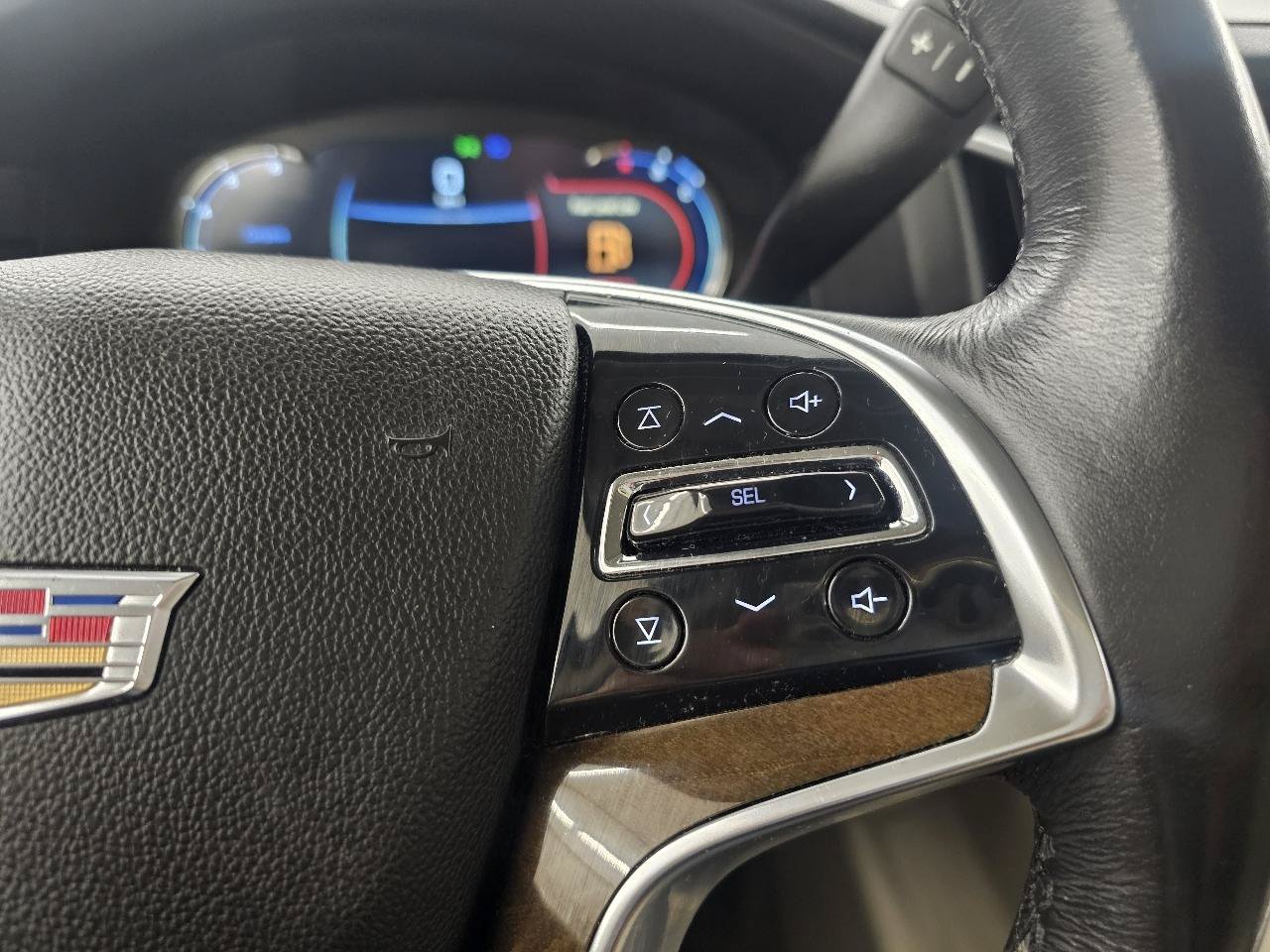 Used 2020 Cadillac Escalade Luxury AWD/4WD image 17