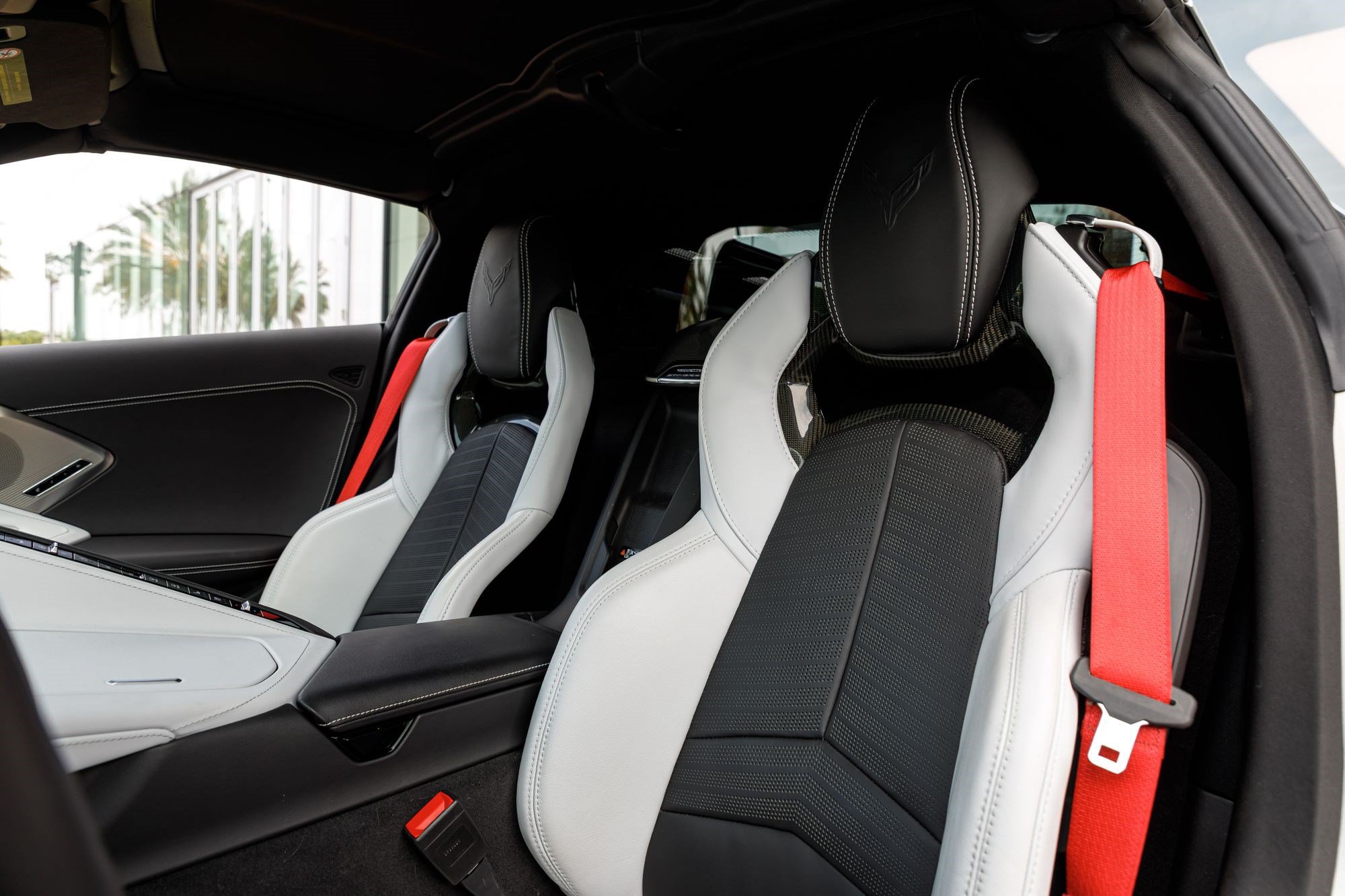 Used 2021 Chevrolet Corvette Stingray Preferred Cpe w/ Z51 Performance Package RWD image 19