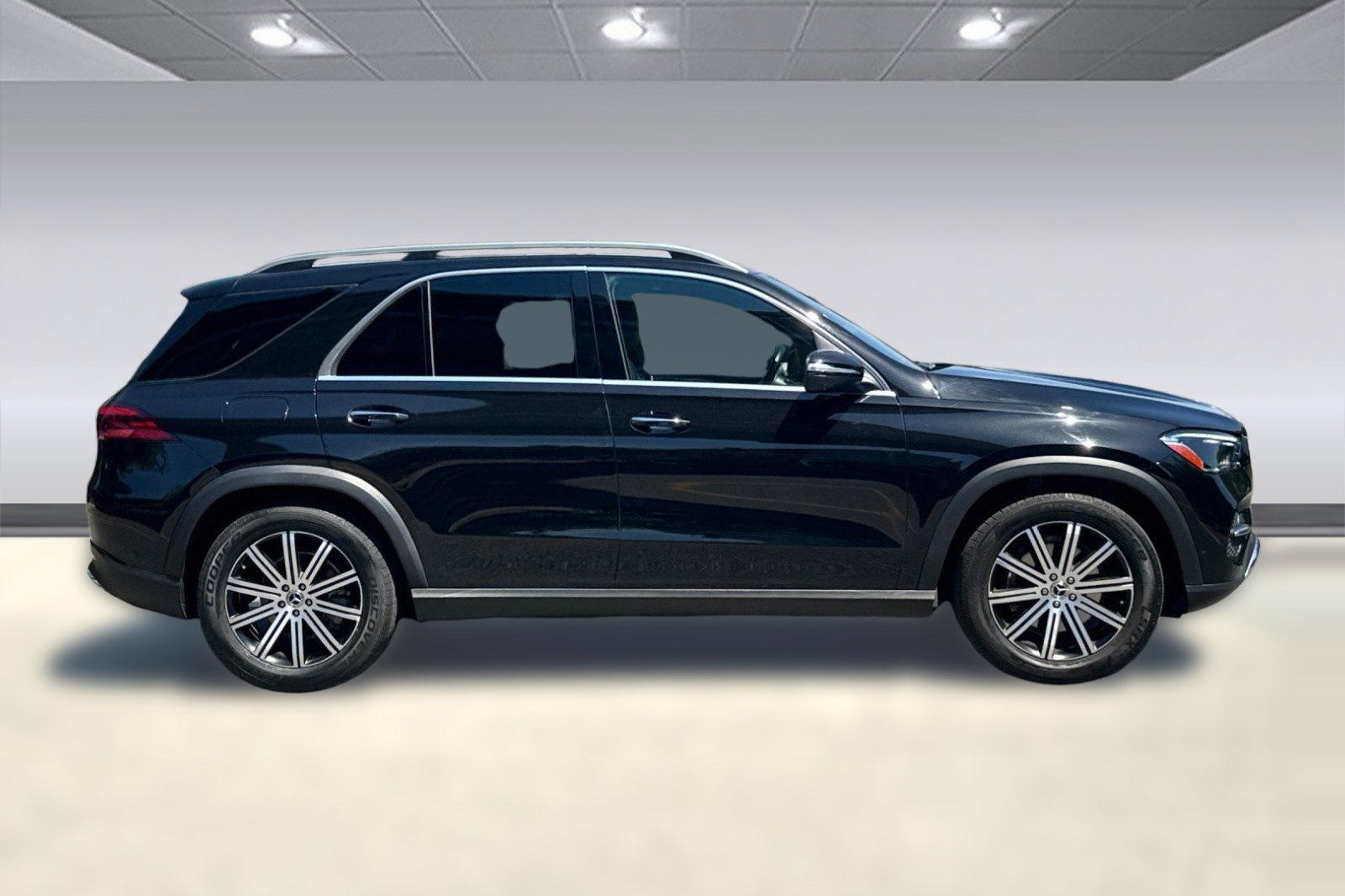 Certified 2025 Mercedes-Benz GLE 350 4MATIC image 7