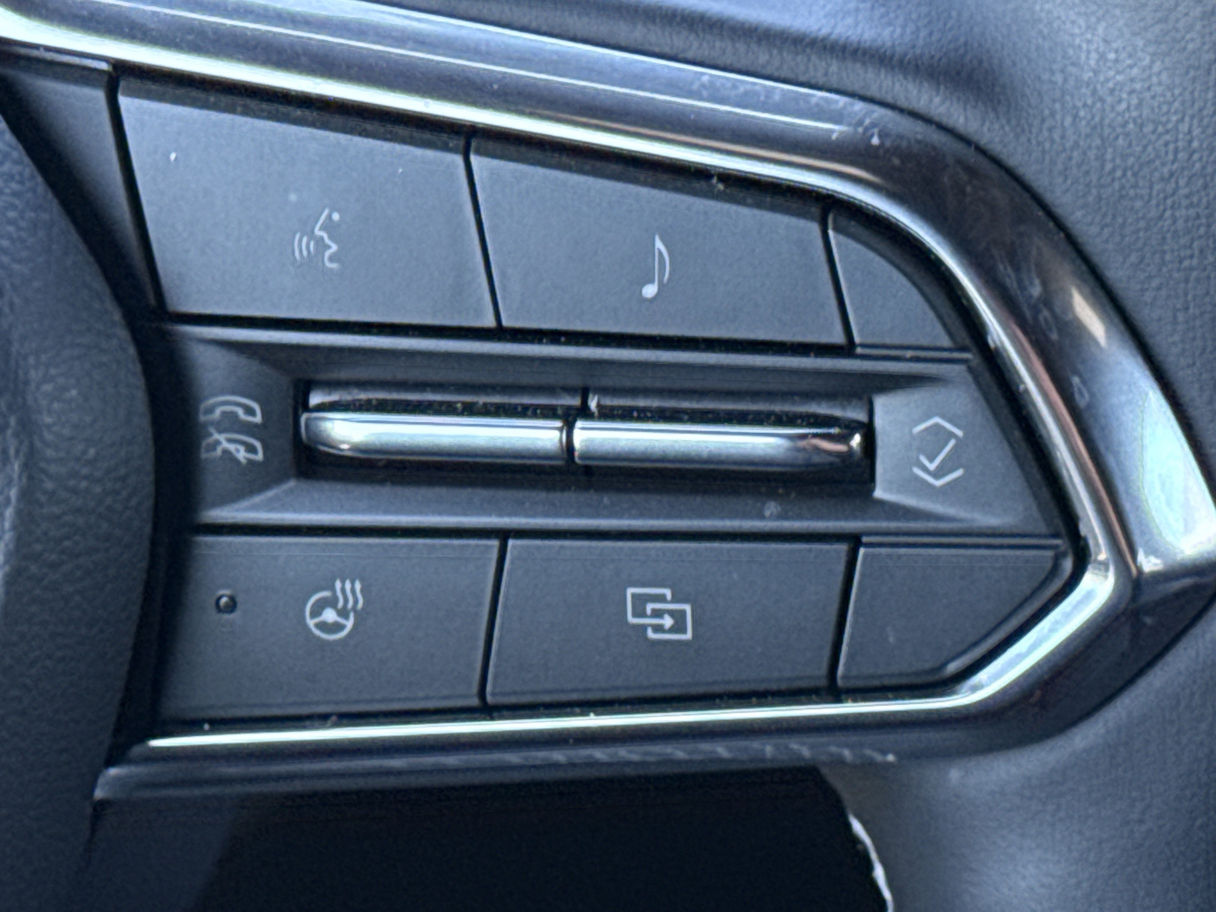 Used 2026 Chevrolet Silverado EV LT image 20