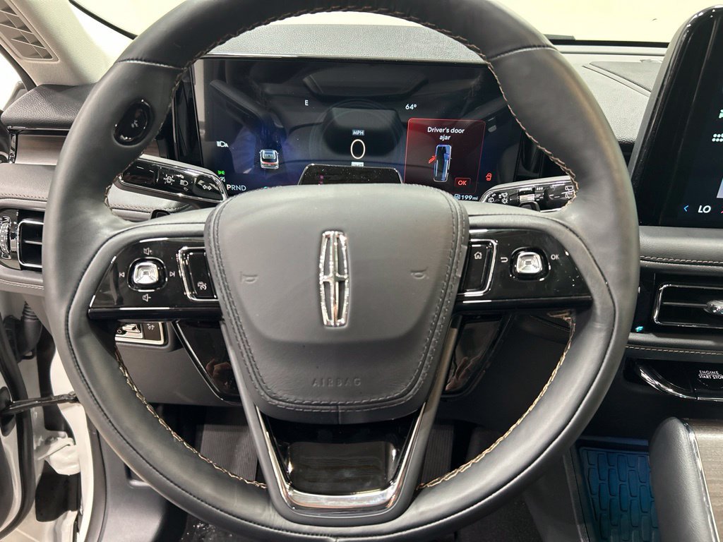 New 2026 Lincoln Aviator Reserve AWD/4WD image 13