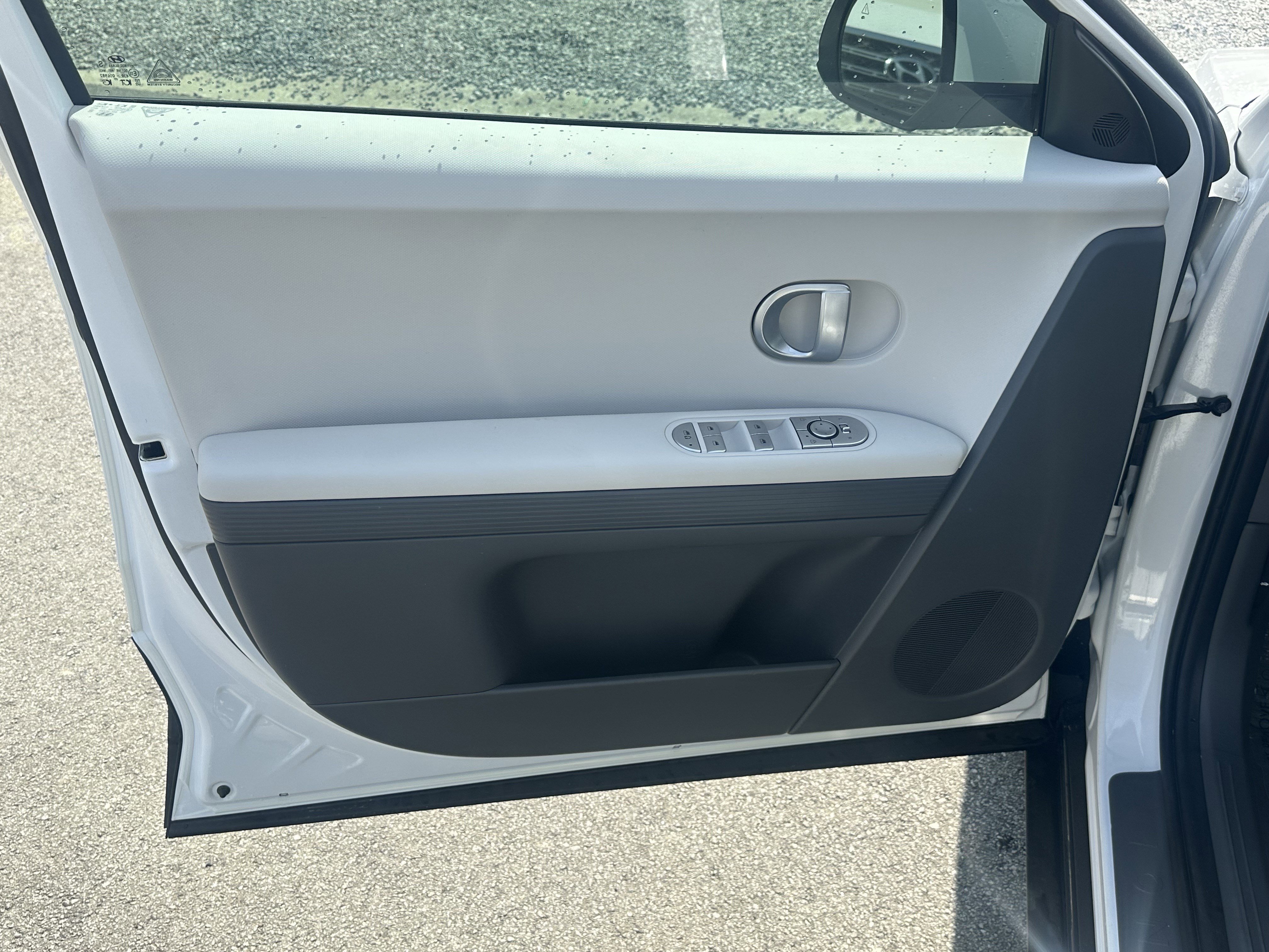 Used 2024 Hyundai Ioniq 5 SEL image 13