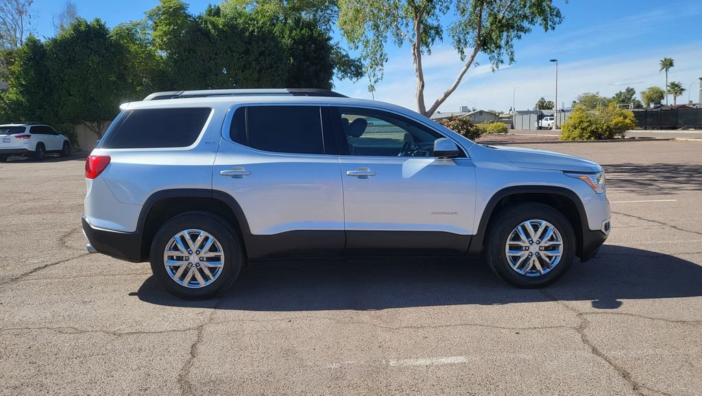 Used 2019 GMC Acadia SLT image 10