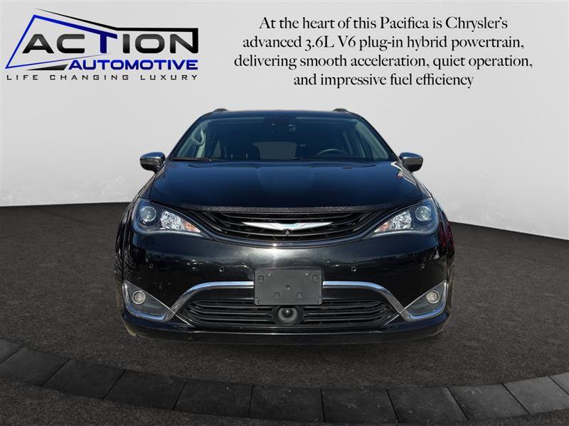 Used 2019 Chrysler Pacifica Limited w/ Advanced Safetytec Group image 3
