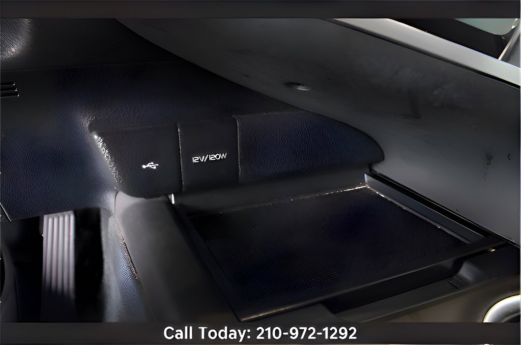 Used 2021 Toyota Camry LE image 20