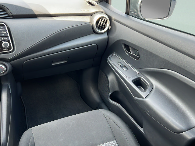 Used 2024 Nissan Versa S w/ Trunk Package FWD image 15