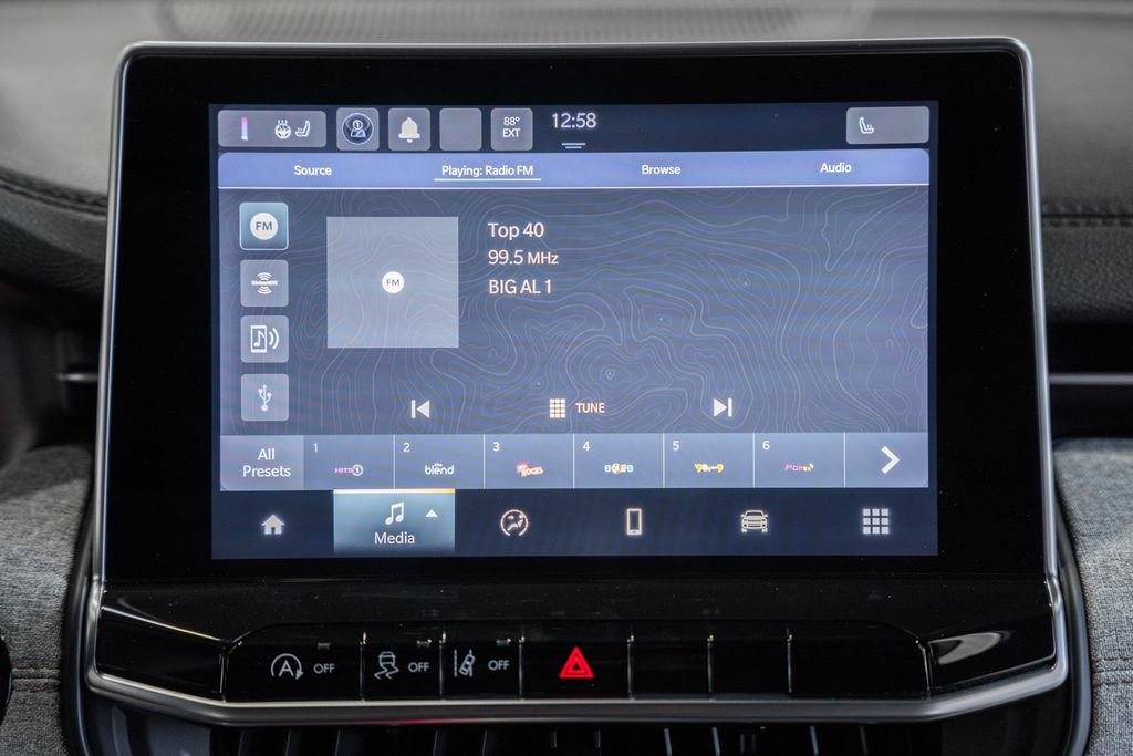 Certified 2023 Jeep Compass Latitude AWD/4WD image 20
