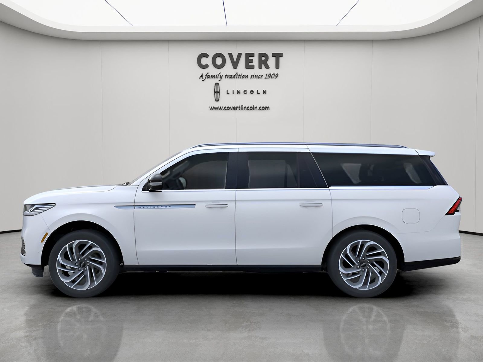 New 2026 Lincoln Navigator L Reserve image 3